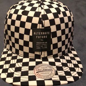 H&M checkered hat lightly worn